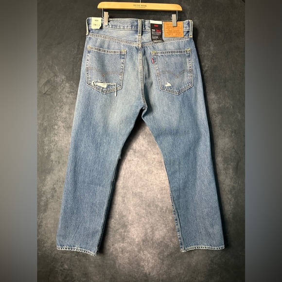 Levi’s 1961 551 z
Size 34x30 - Picture 14 of 16